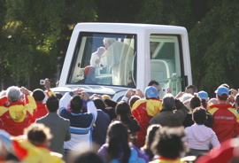 H.H. Benedict XVI entering Madrid