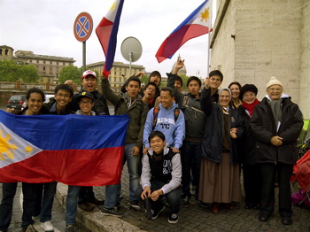 Mother with Phillipine pilgrims